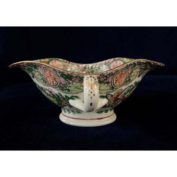 Famille Rose Medallion Gravy Boat with Ladle and Underplate - Picture 9 of 12